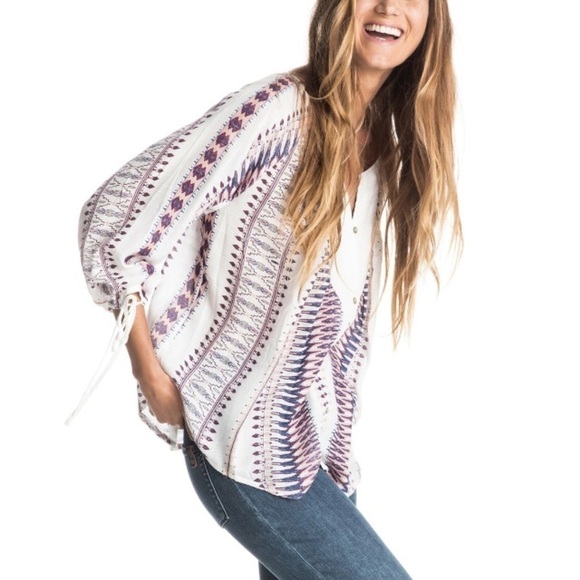 𝅺NEW Roxy “Uptown River” 3/4 Sleeve Blouse Printed Lace Lightweight Size S Top - Picture 5 of 16